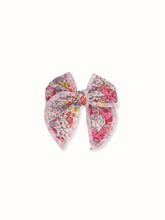 Load image into Gallery viewer, Eloise Liberty Mini Fable Bow