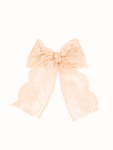 Load image into Gallery viewer, Glinda Lace Classic Bow