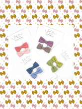 Load image into Gallery viewer, Preppy Schoolgirl Party Favors Pack