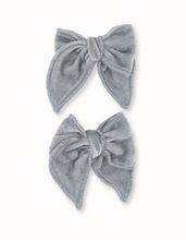 Load image into Gallery viewer, Royal silk velvet mini fable bows, livy lou collection