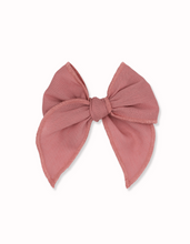 Load image into Gallery viewer, Mia Fable Bow