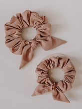 Load image into Gallery viewer, Natalia Mommy & Me Scrunchie Set