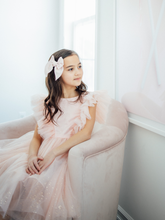 Load image into Gallery viewer, Pink Blush Linen Fable Bow