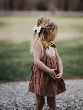 Load image into Gallery viewer, Livy Lou Collection Cream white pinwheel bow