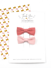Load image into Gallery viewer, Preppy Schoolgirl Party Favors Pack