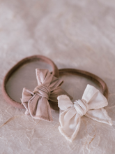 Load image into Gallery viewer, Aria Mini Fable Baby Headband