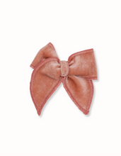 Load image into Gallery viewer, Morgan Mini Fable Bow