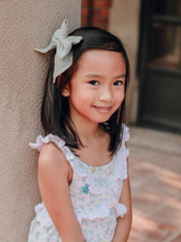 Load image into Gallery viewer, Sage Fable Bow