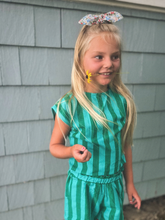 Load image into Gallery viewer, Francesca Floral Retro Scrunchie
