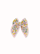 Load image into Gallery viewer, Goldie Liberty Mini Fable Bows
