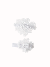 Load image into Gallery viewer, Belle Epoque White Lace Floral Clips ( 2 piece set )
