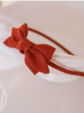 Load image into Gallery viewer, Valeria Red Linen Headband
